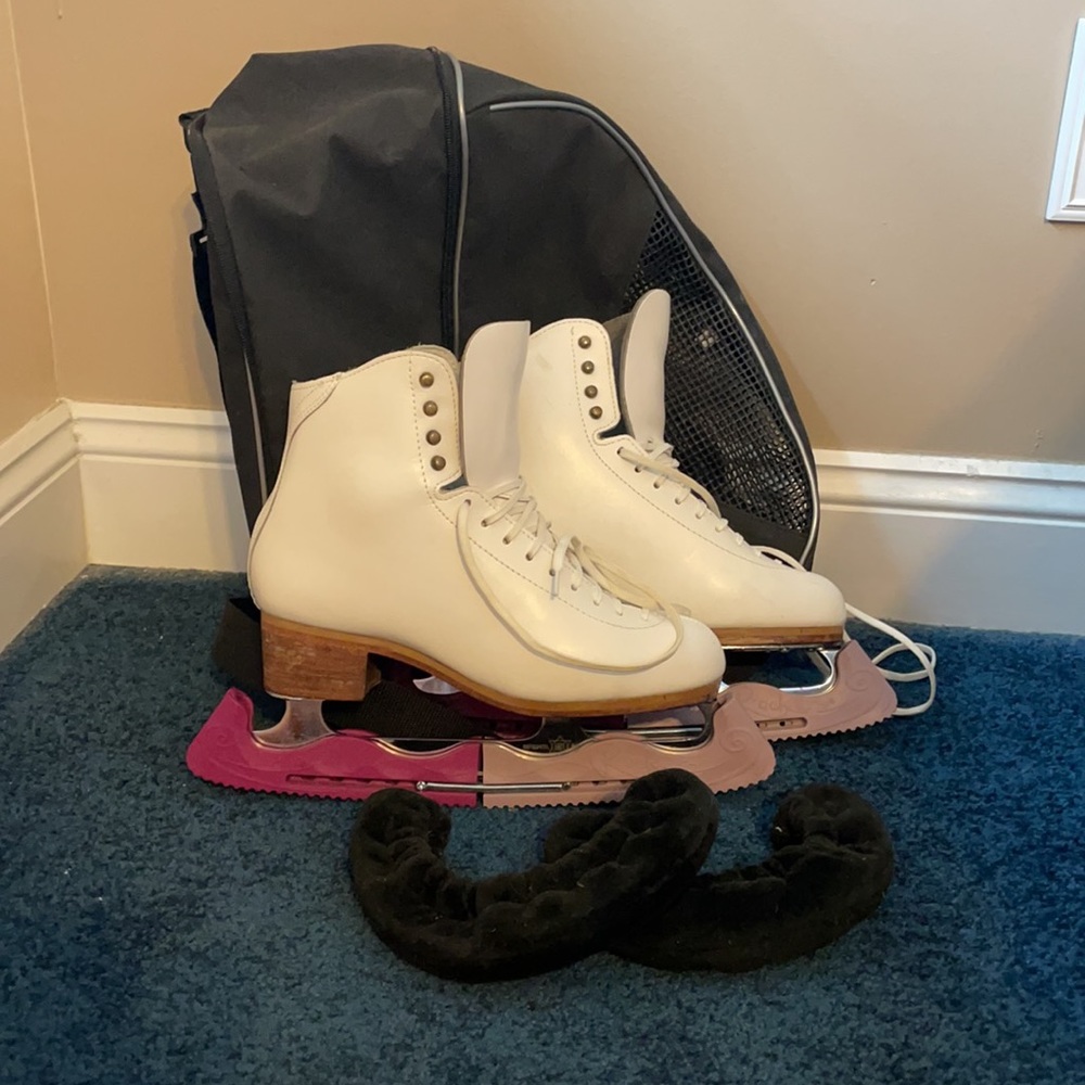 ⛸ Jackson Figure Skates Bundle